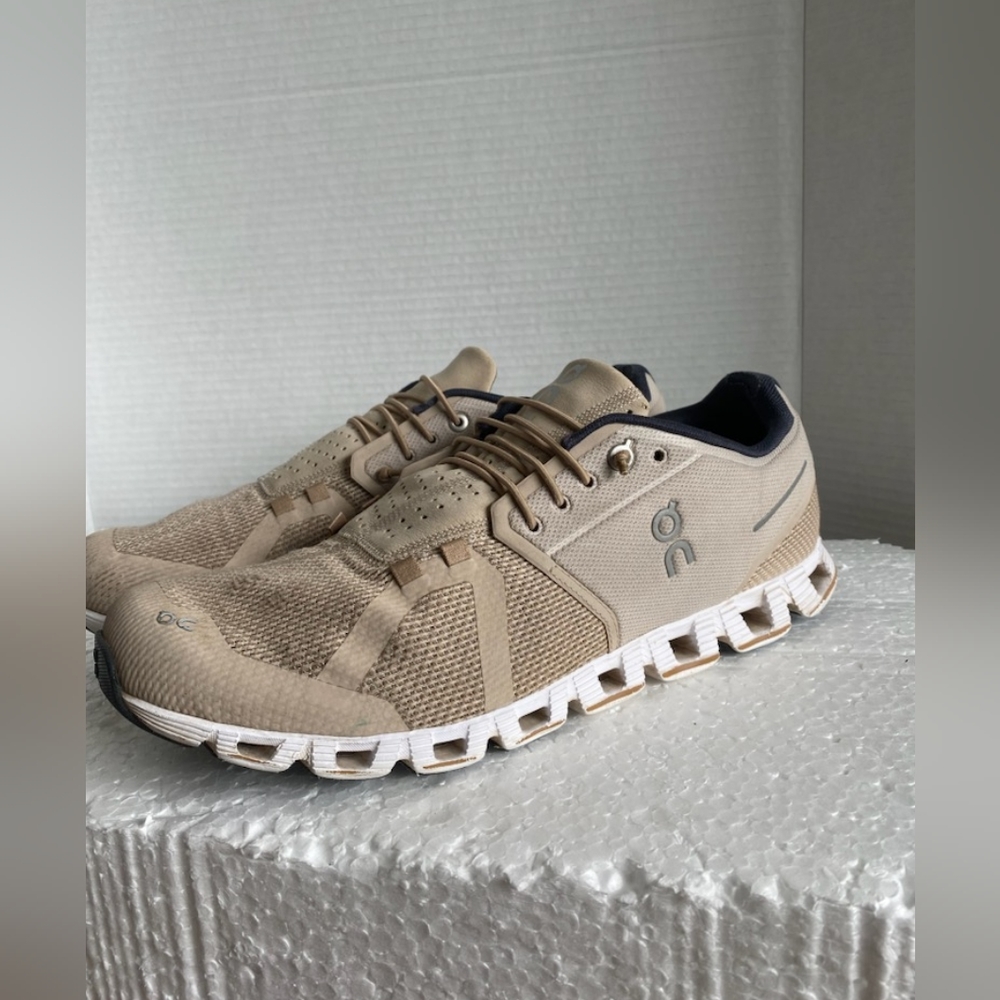 ON Running Cloud Athletic Men's Shoes Beige Size 11.5 Swiss Engineering